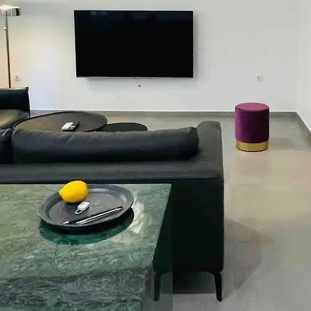3 Bedroom New Modern Flat In The Heart Of Athens Exterior photo