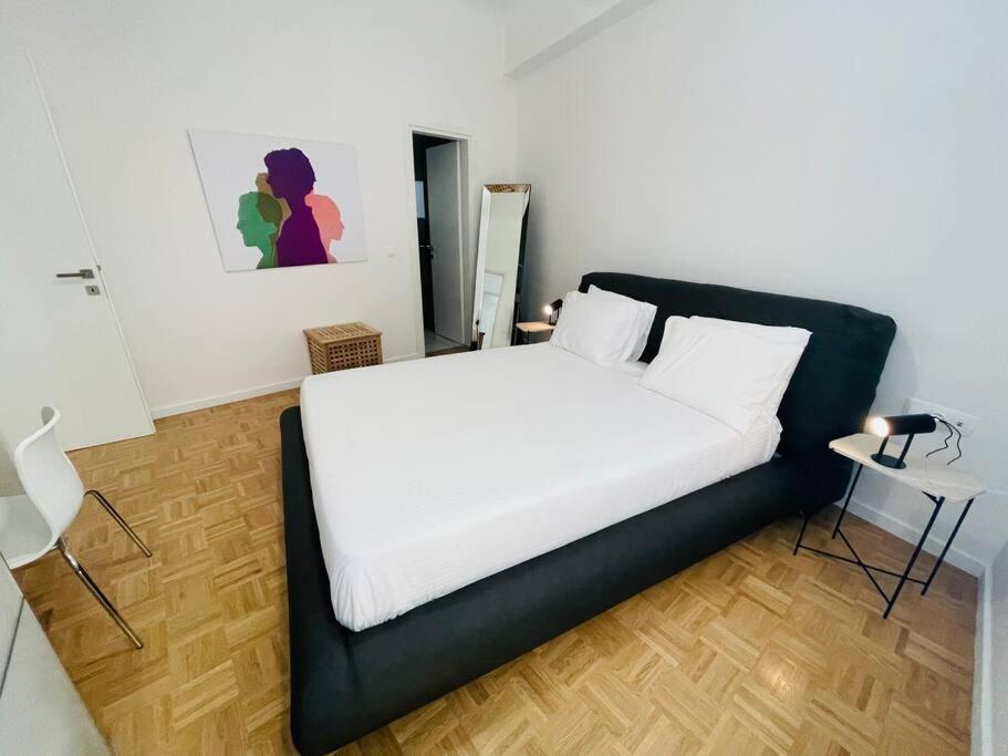 3 Bedroom New Modern Flat In The Heart Of * Atény