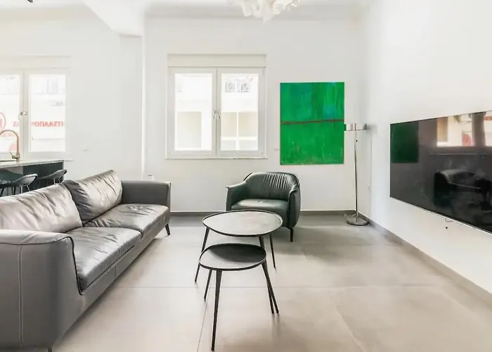 3 Bedroom New Modern Flat In The Heart Of Athens
