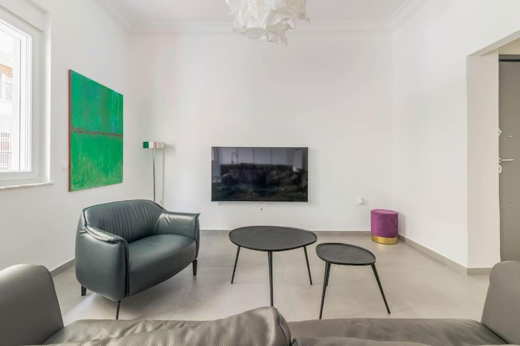 3 Bedroom New Modern Flat In The Heart Of Apartment *
