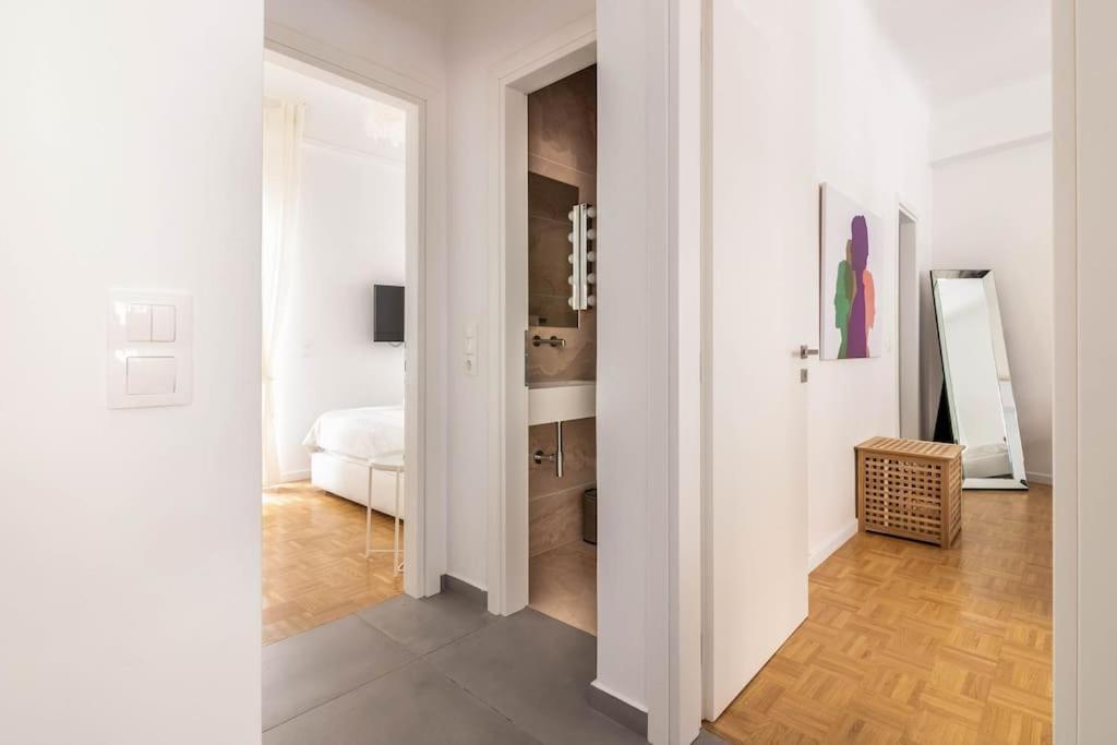 3 Bedroom New Modern Flat In The Heart Of Athens